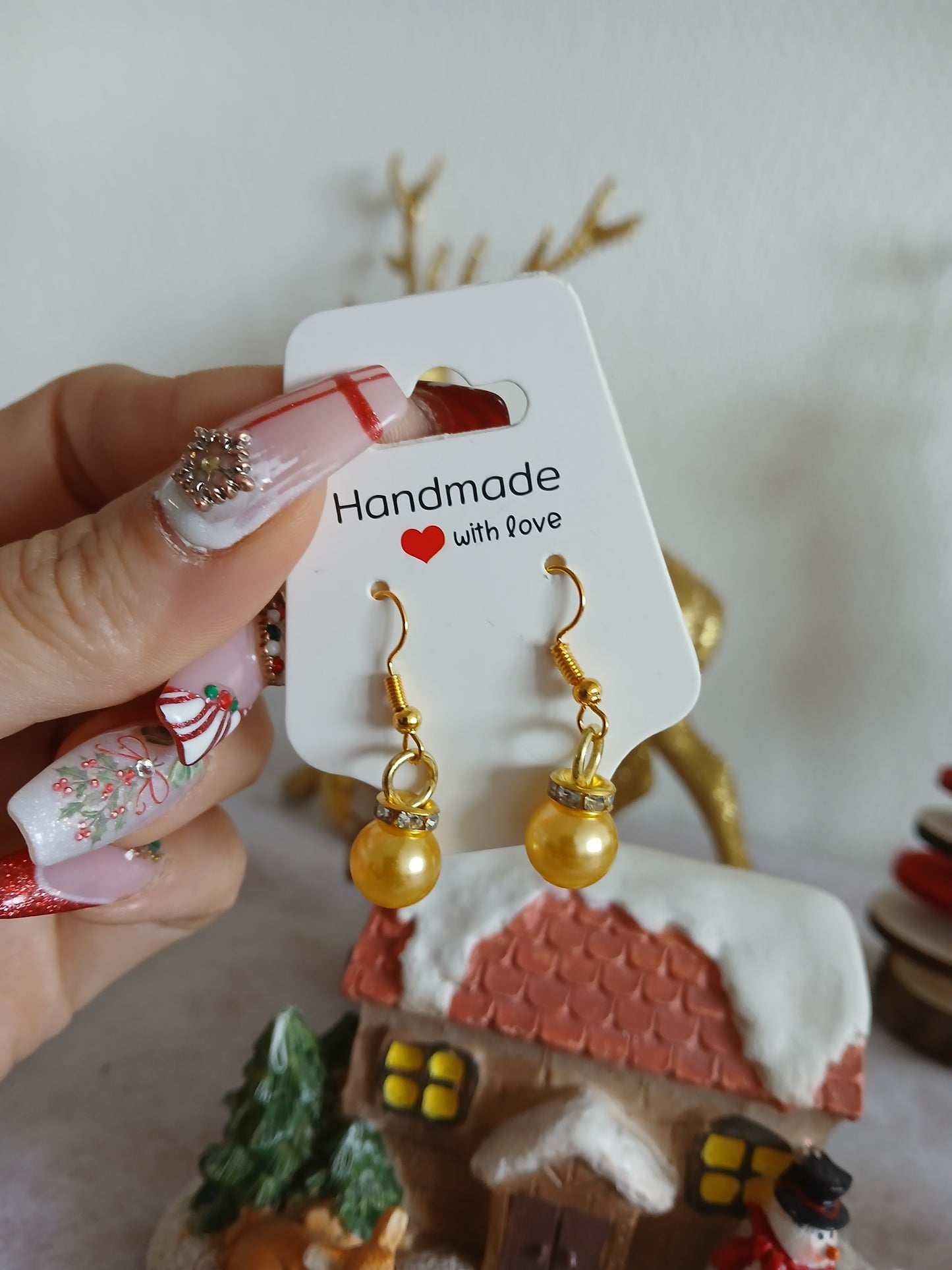 Boucles d’Oreilles Mini Boules de Noel Dorée– Fait Main